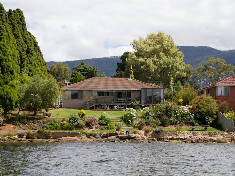 Derwent Vista from River
