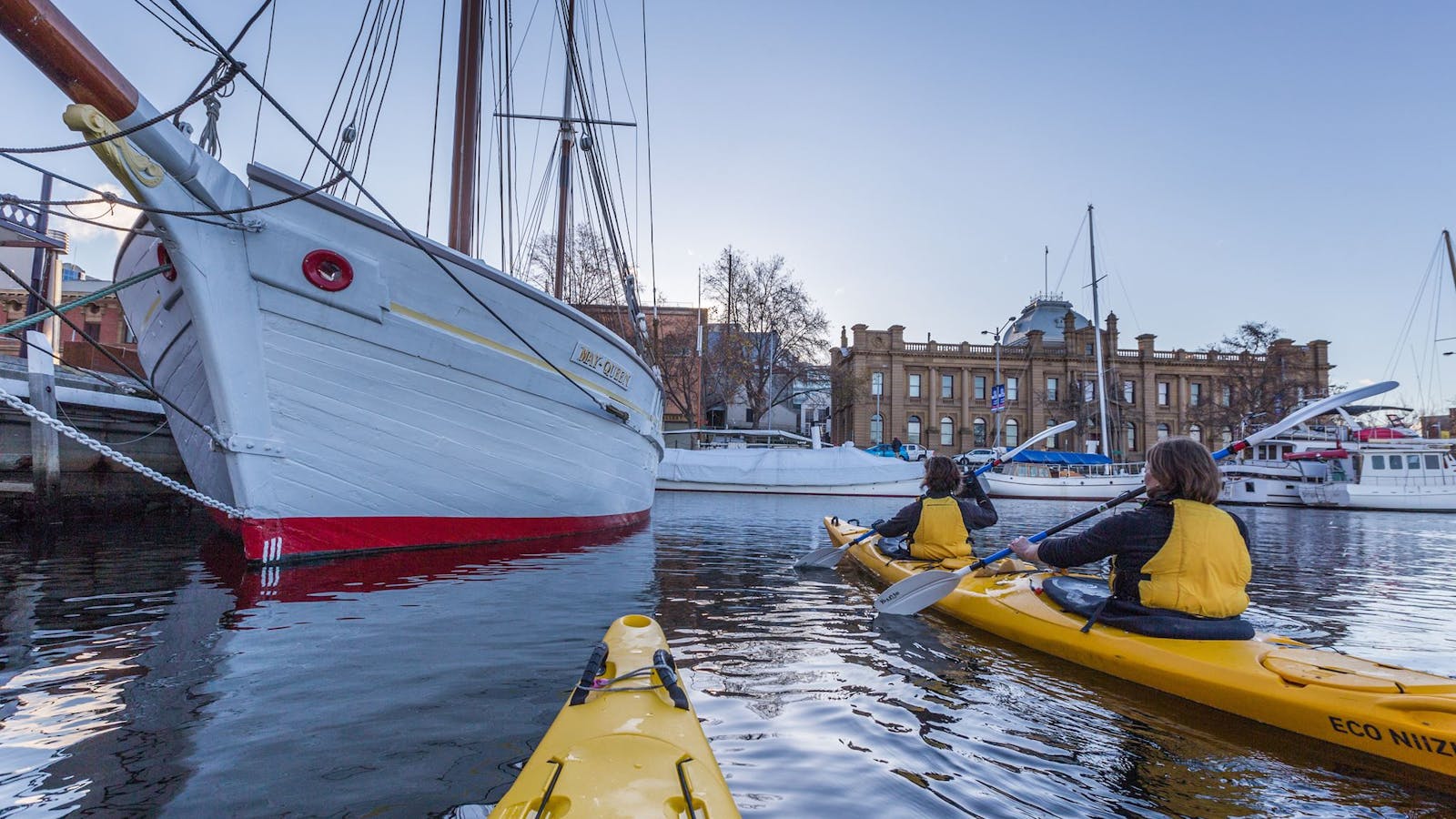 Roaring 40s Kayaking