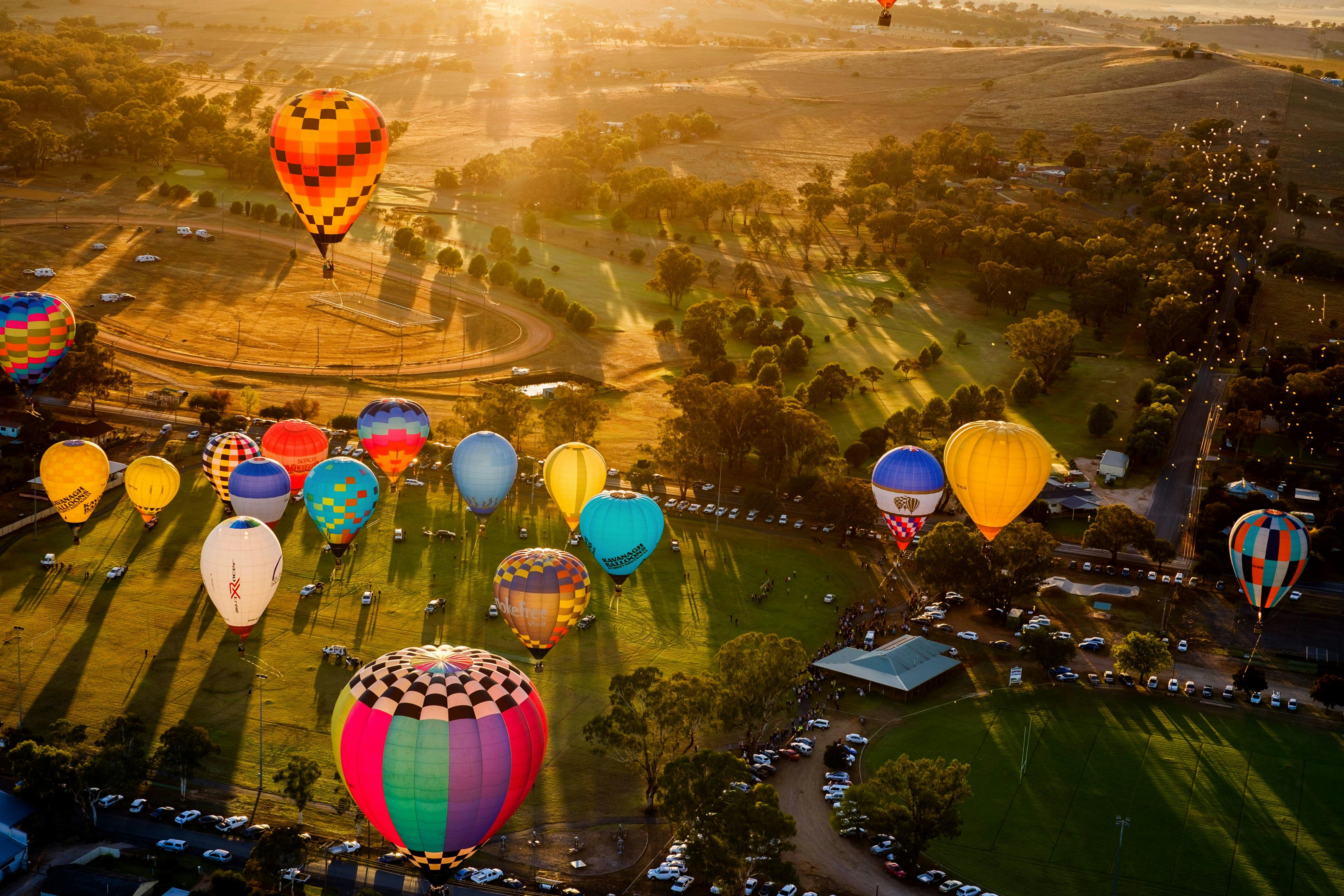 Canowindra International Balloon Challenge | NSW Holidays