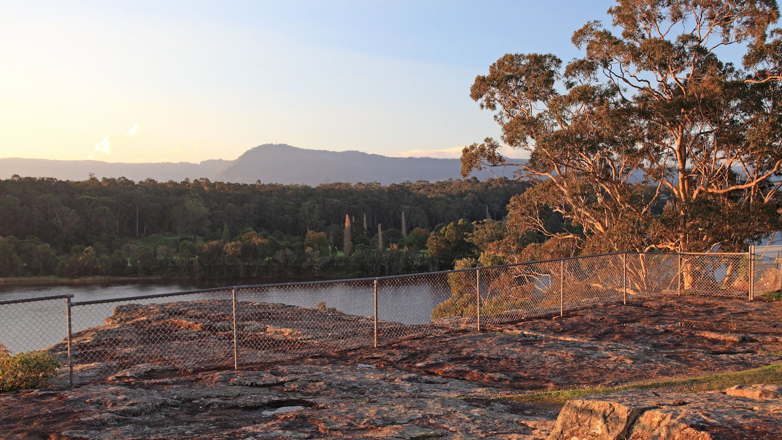 Hanging Rock Shoalhaven South Coast Nsw