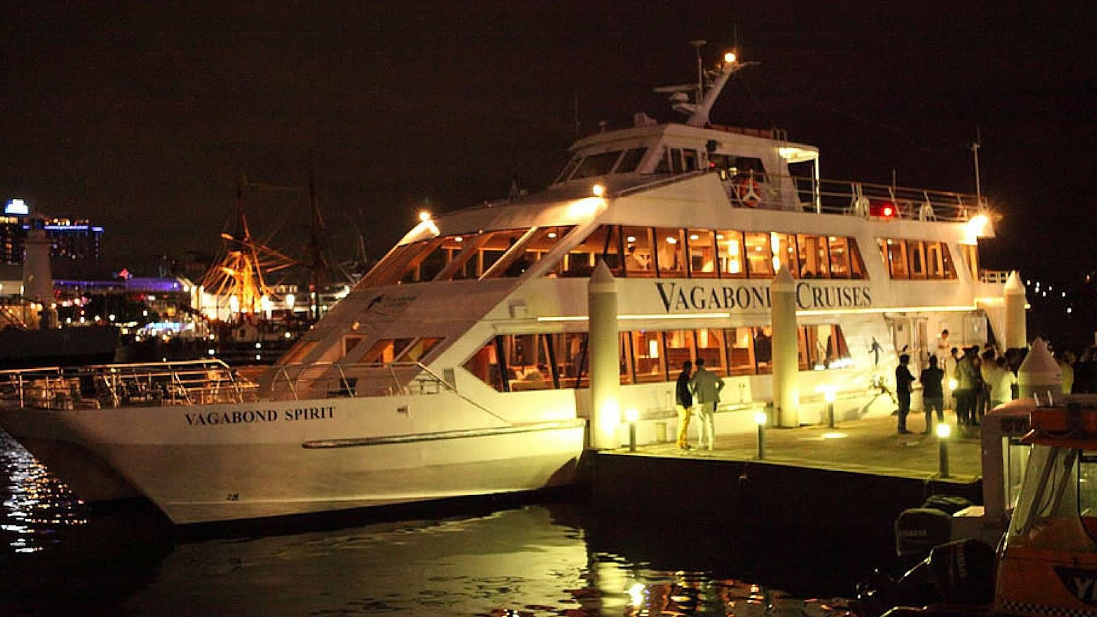 Christmas Eve Dinner Cruise Vagabond Spirit
