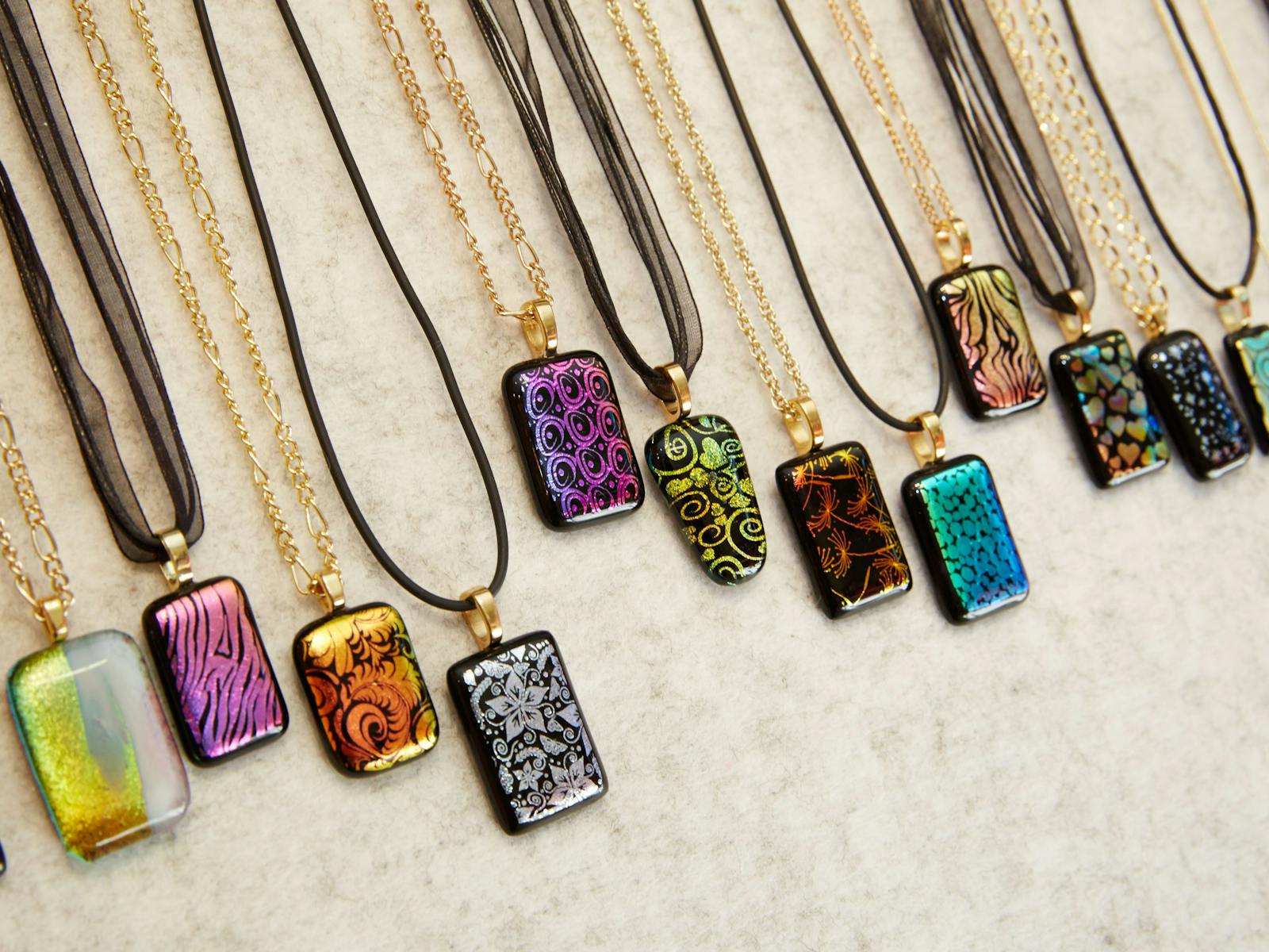 Exklusive Hot Glass Galerie