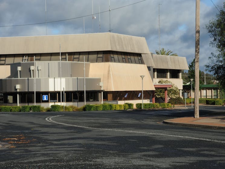 West Wyalong Visitor Information Centre NSW Holidays & Things to Do