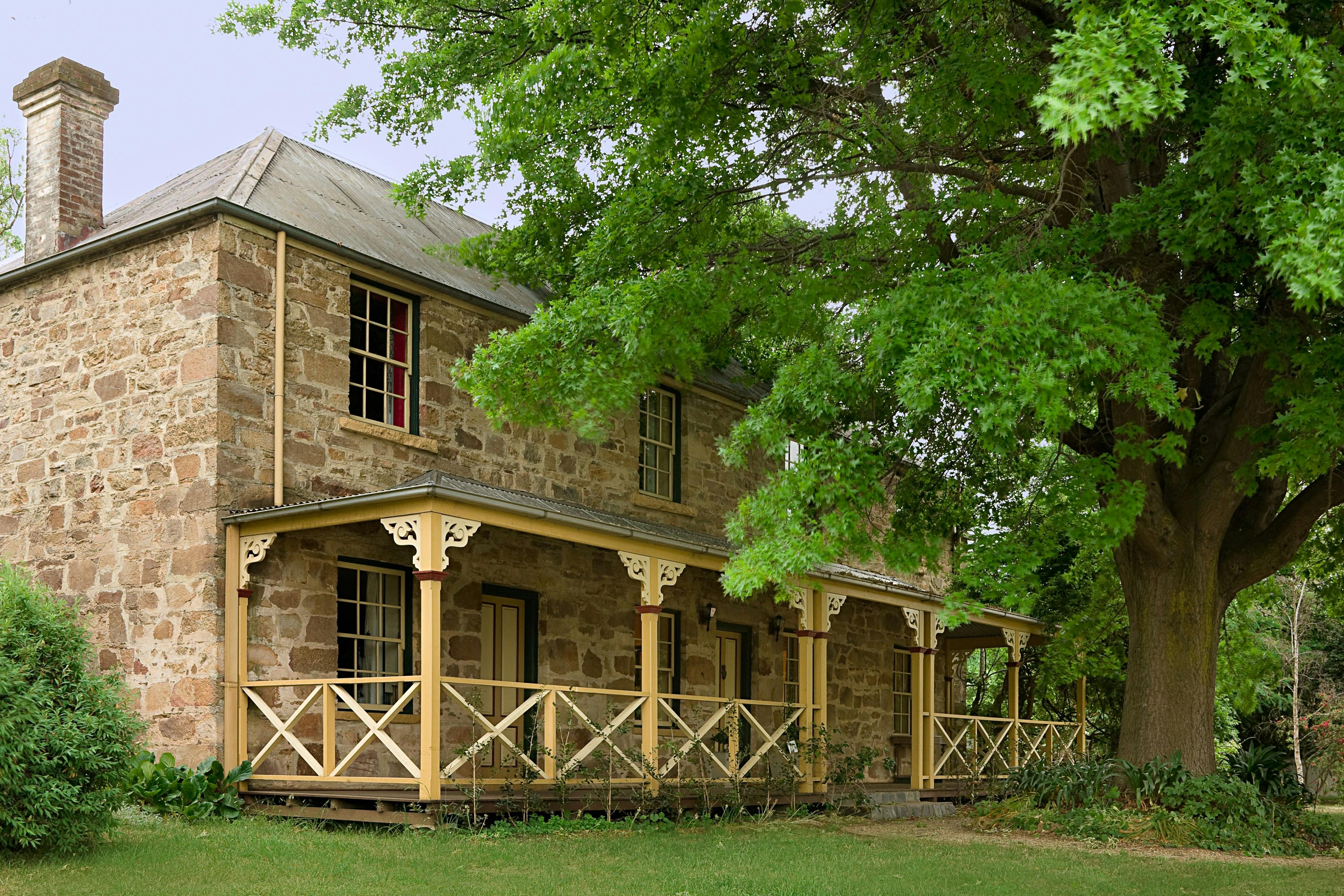 The Old Stone House | NSW Holidays & Accommodation, Things to Do