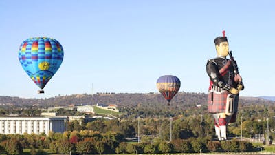 Hot air balloon flight during Balloon Spectacular