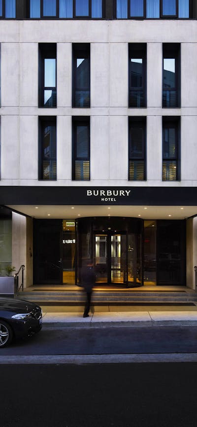Burbury Hotel entrance