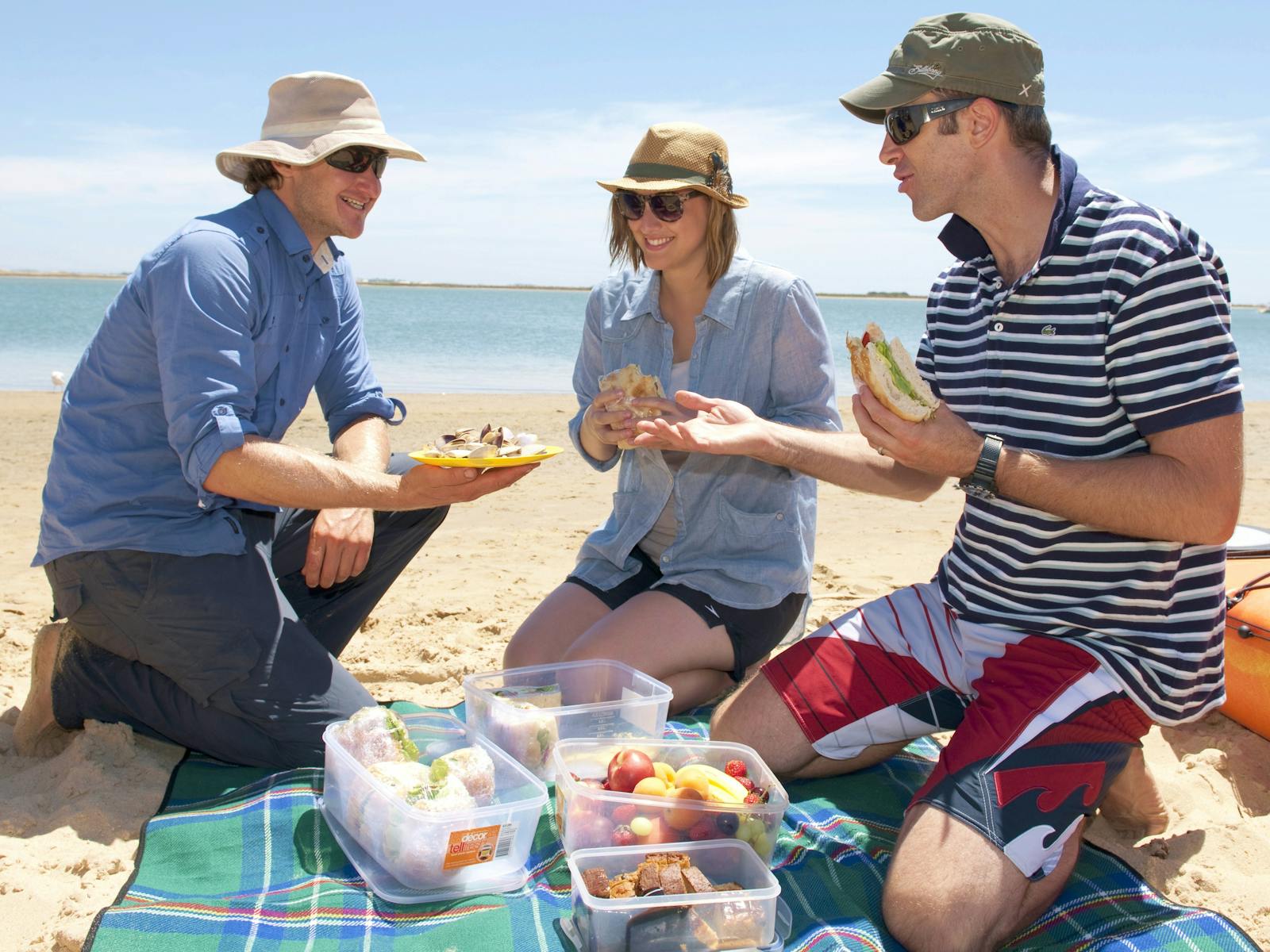 Canoe the Coorong