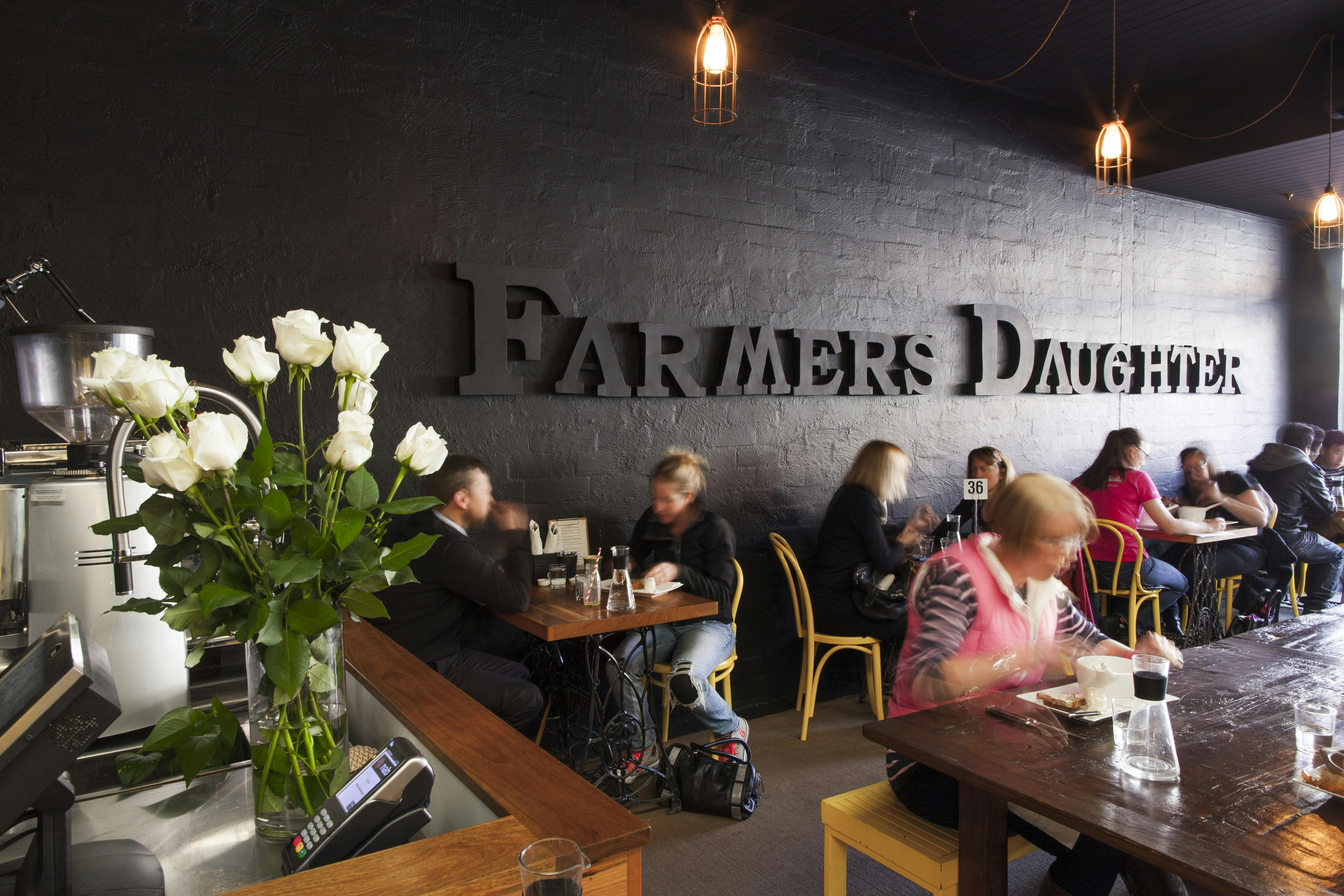 Diners inside Farmers Daughter