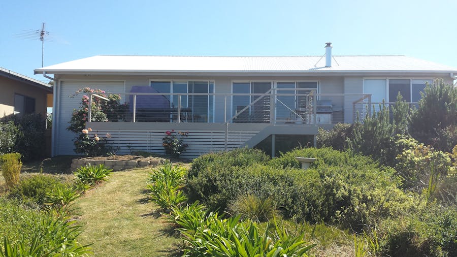 Elanora Emu Bay