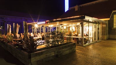 Exterior of Brodburger at night