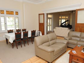 Lounge/Dining/Formal Lounge