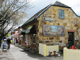 Adelaide Hills and Hahndorf Hideaway Tour