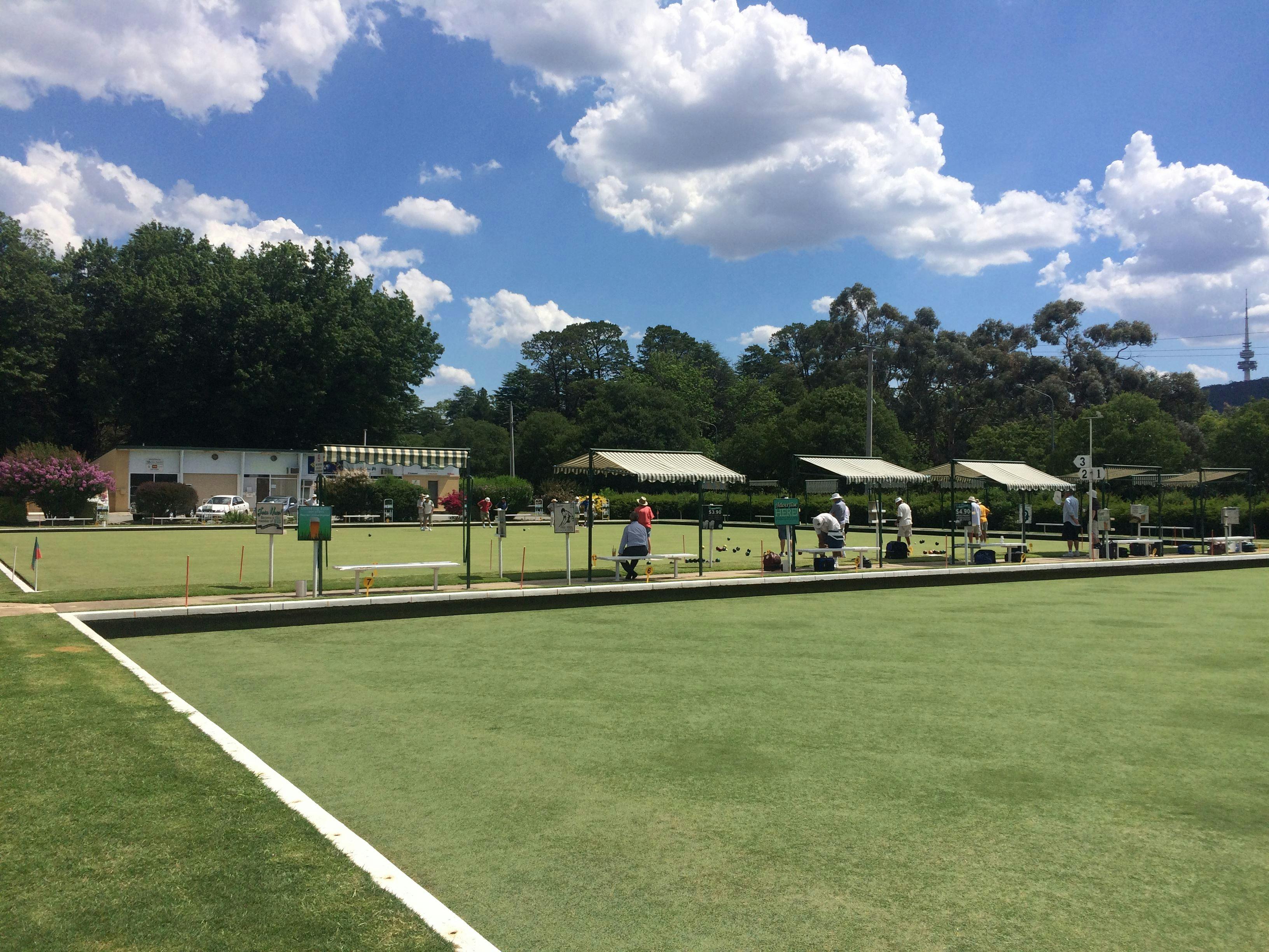 Bowling greens