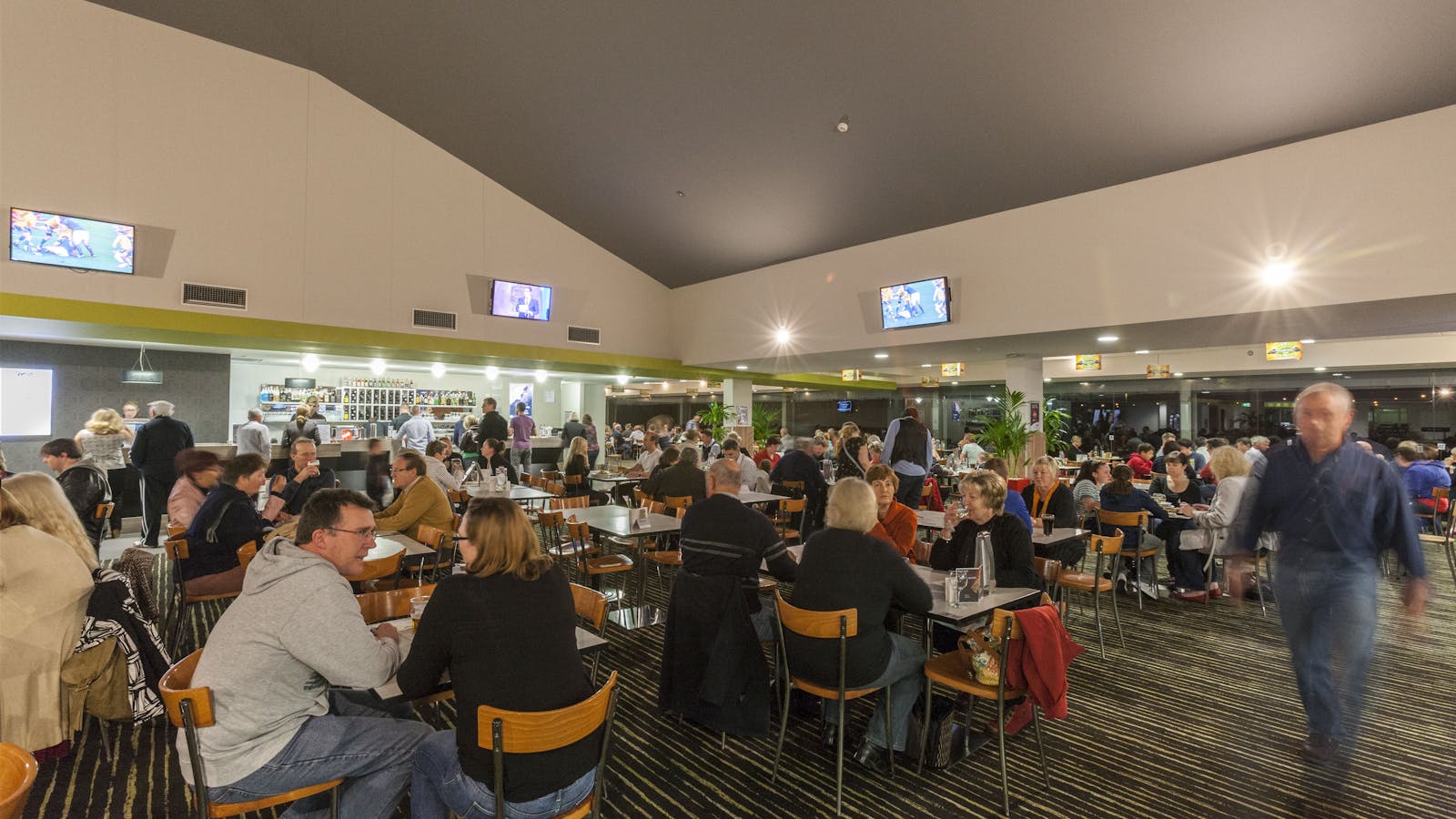 Gungahlin Lakes Golf and Community Club