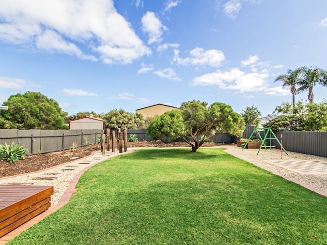 Century 21 SouthCoast: Sea Devine