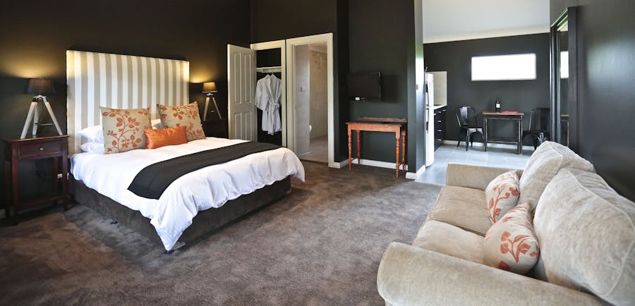 One Paddock Currency Creek Villas