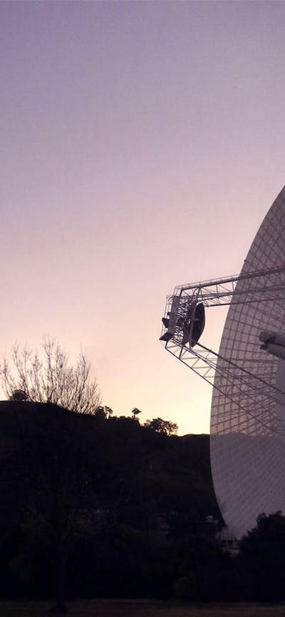 Radio quiet valley location at Canberra Deep space communication complex
