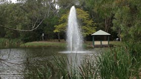 Sheltered Picnic spots on lakes edge