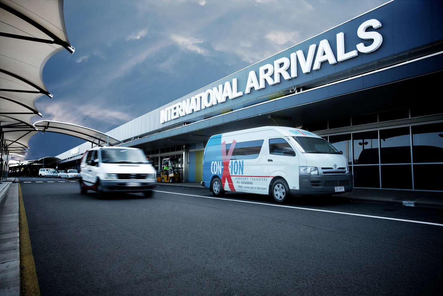 Con-x-ion meets all flights with pre-bookings.