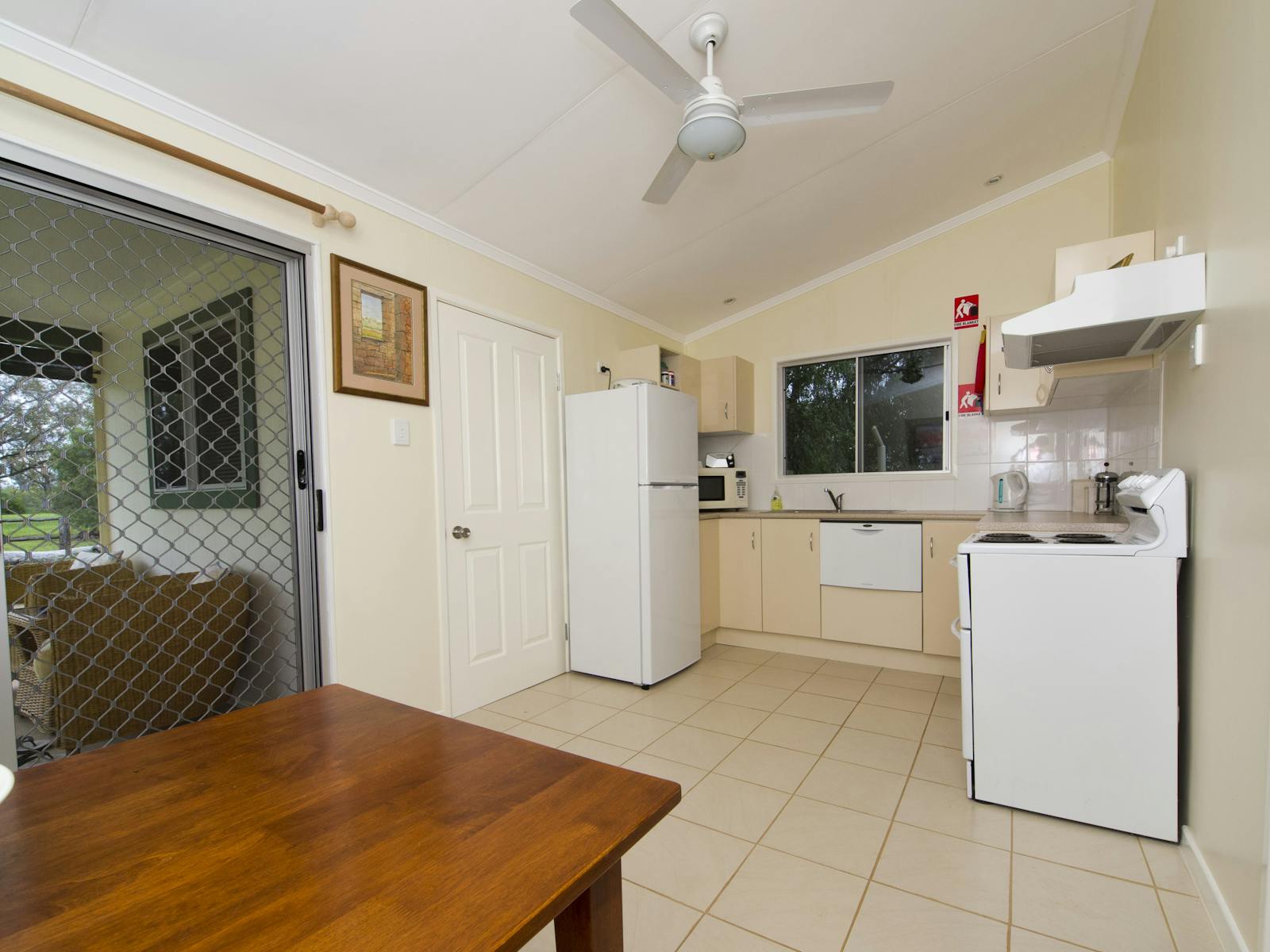 Charleville Bush Caravan Park and Cottage