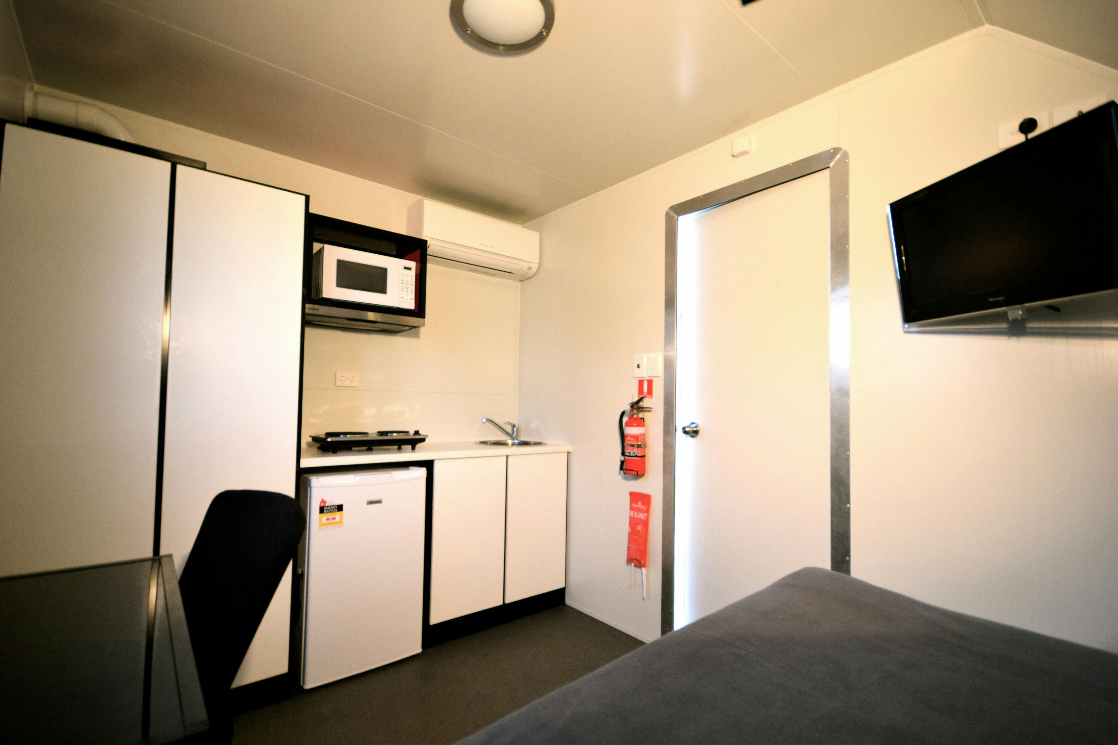 King Single with Kitchenette (Non Ensuite)
