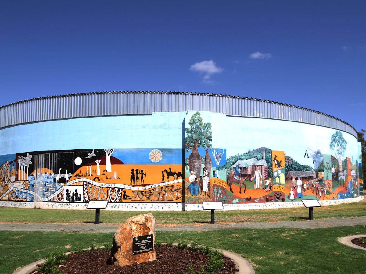 The Spirit of the Land Mural, Biloela, Banana Shire