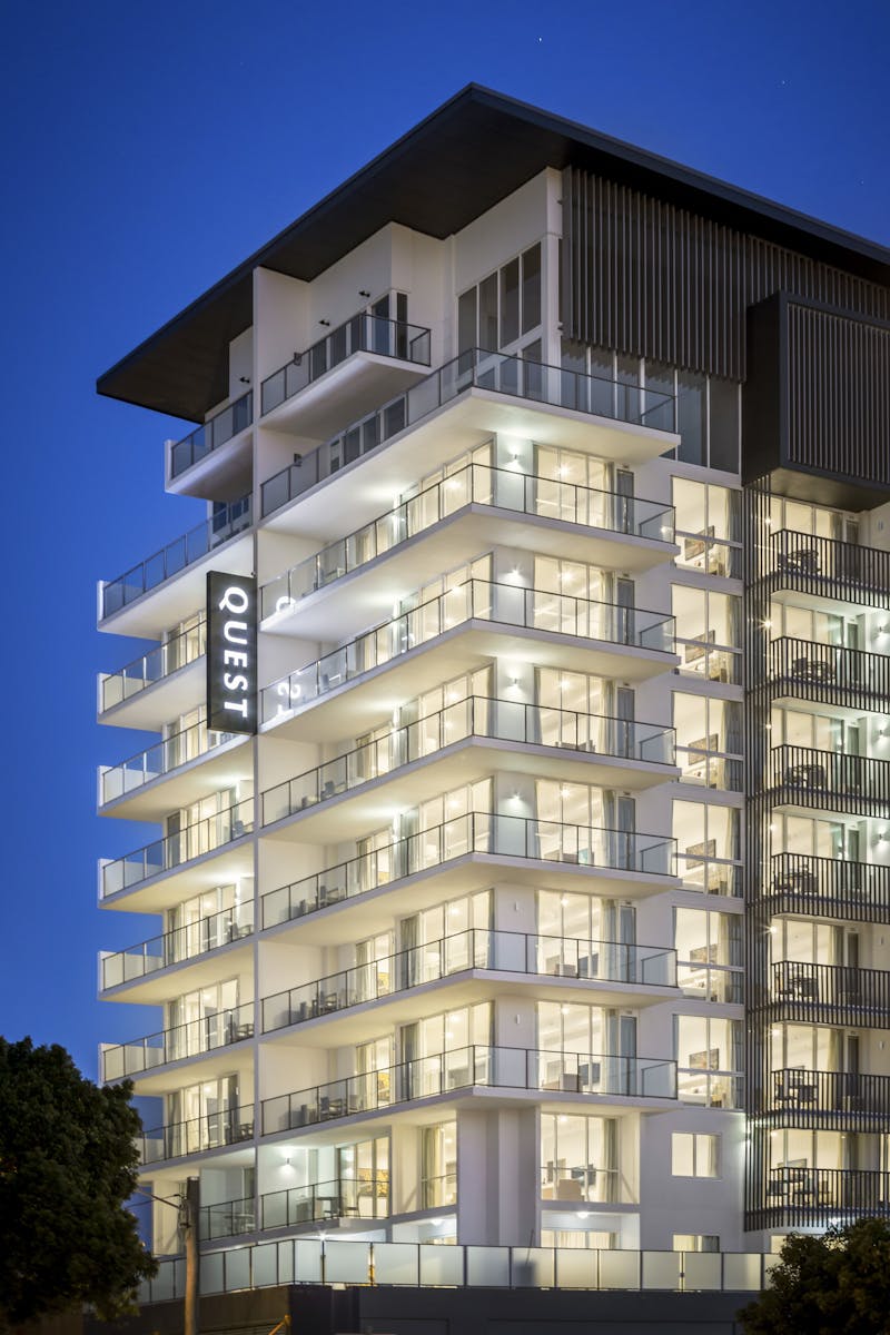 Modern 10 level hotel exterior with a welcoming entrance.