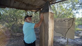 One Ton Post