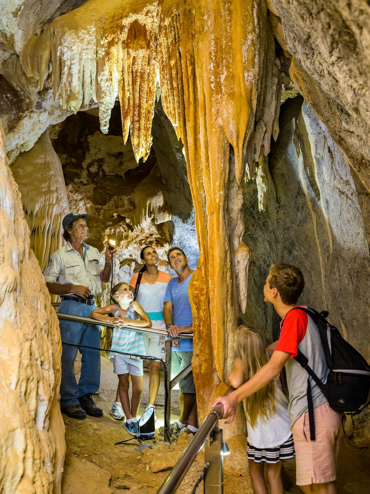 Exploring the Chillagoe caves