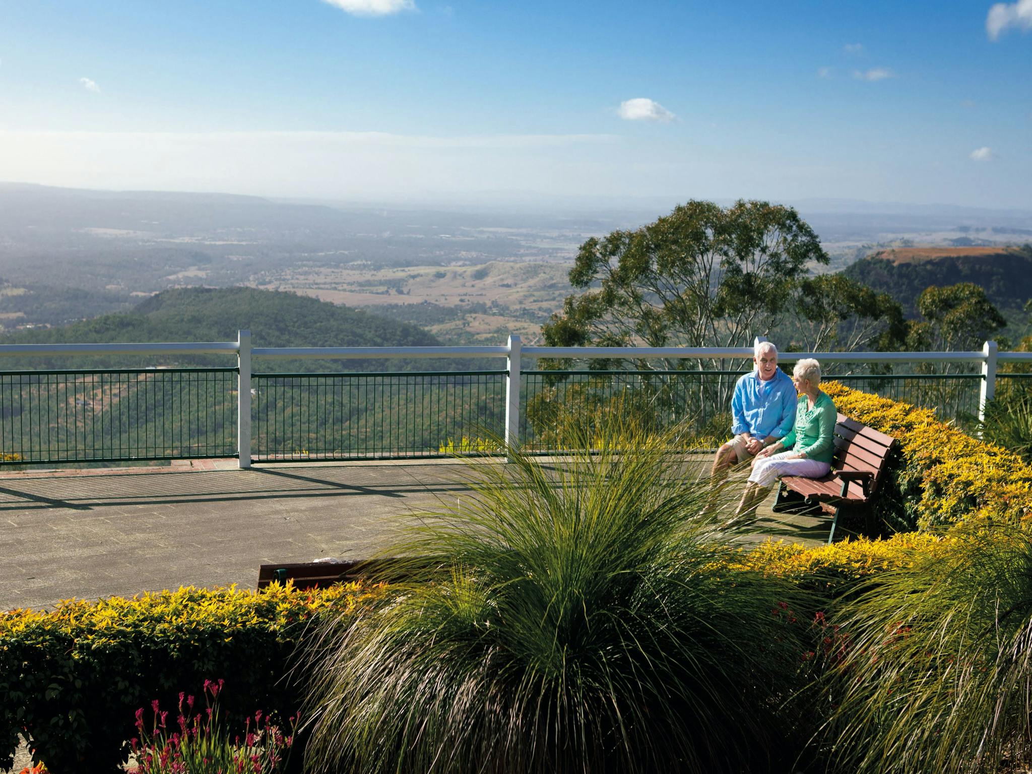 Picnic Point Lookout And Parkland Picnic Point Lookout And Parkland