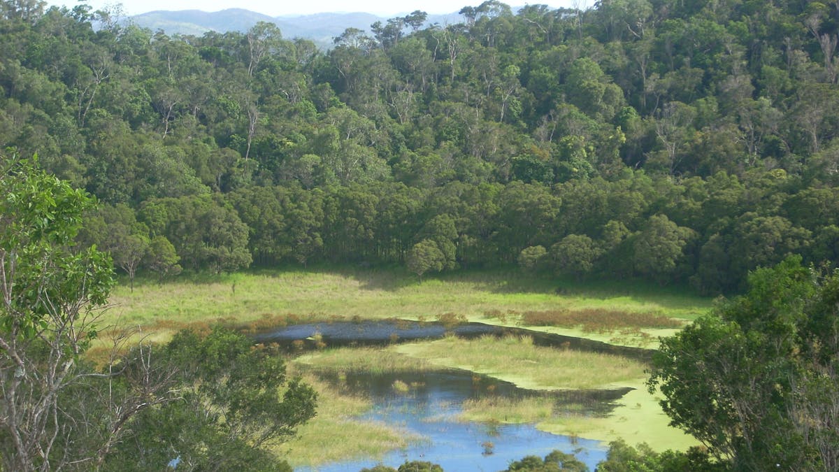 Crater at Coalstoun Lakes
