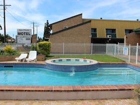 Sun Plaza Motel - Mackay