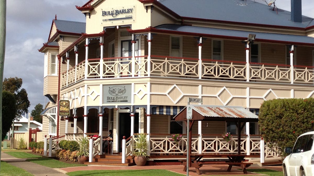Bull and Barley Inn, Cambooya