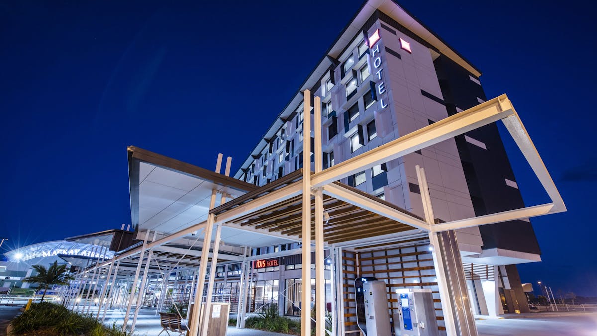 Ibis Mackay External