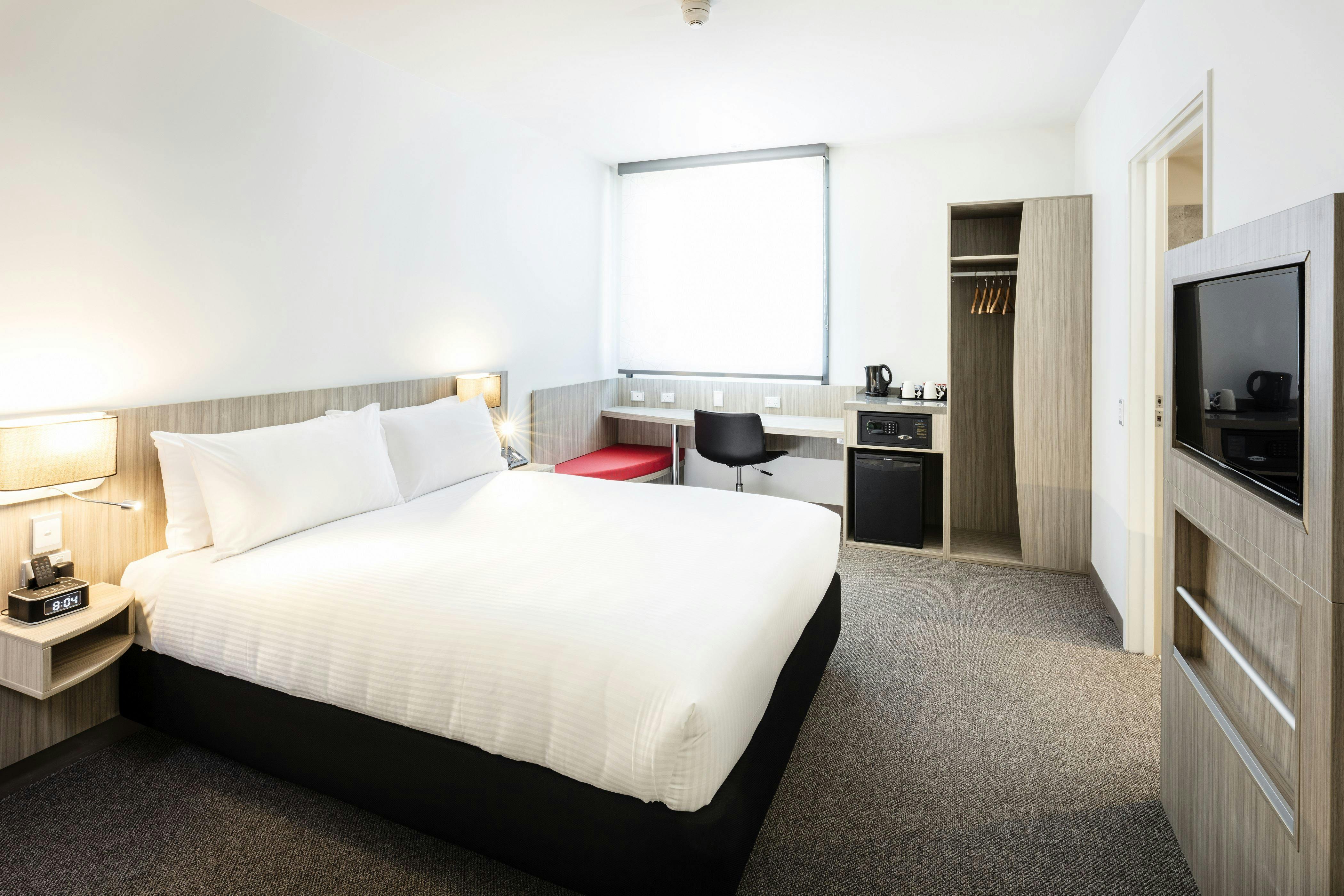 Standard Room King Bed