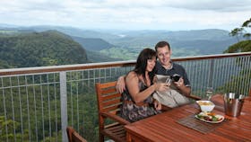 Country Charm Discovery Tour