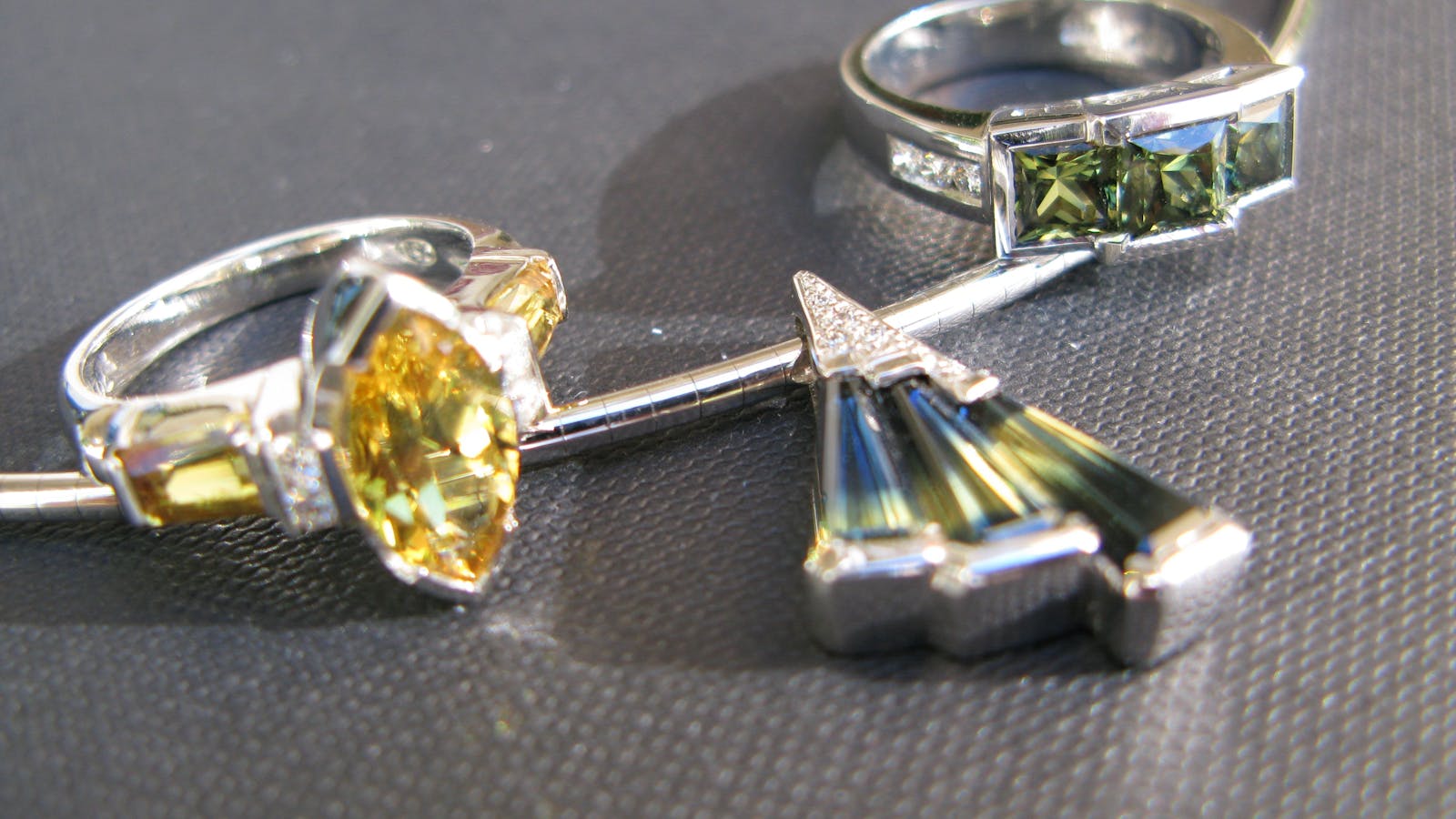 Rubyvale Gem Gallery
