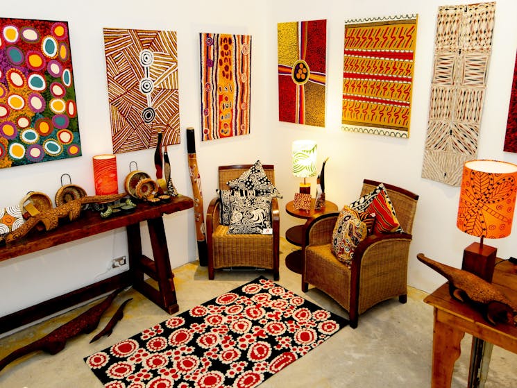 Bouddi Gallery - Contemporary Aboriginal  Art