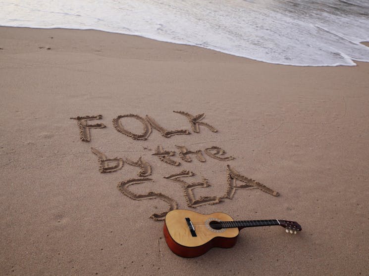 KIAMA FOLK by the SEA