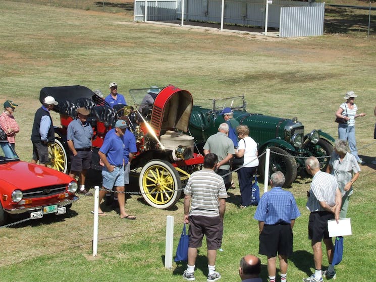 Parkes Annual Swap Meet