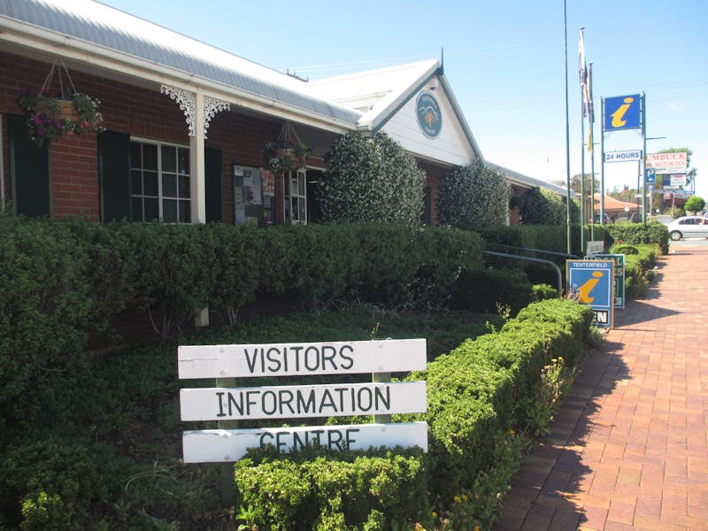 Tenterfield Visitor Information Centre NSW Holidays &