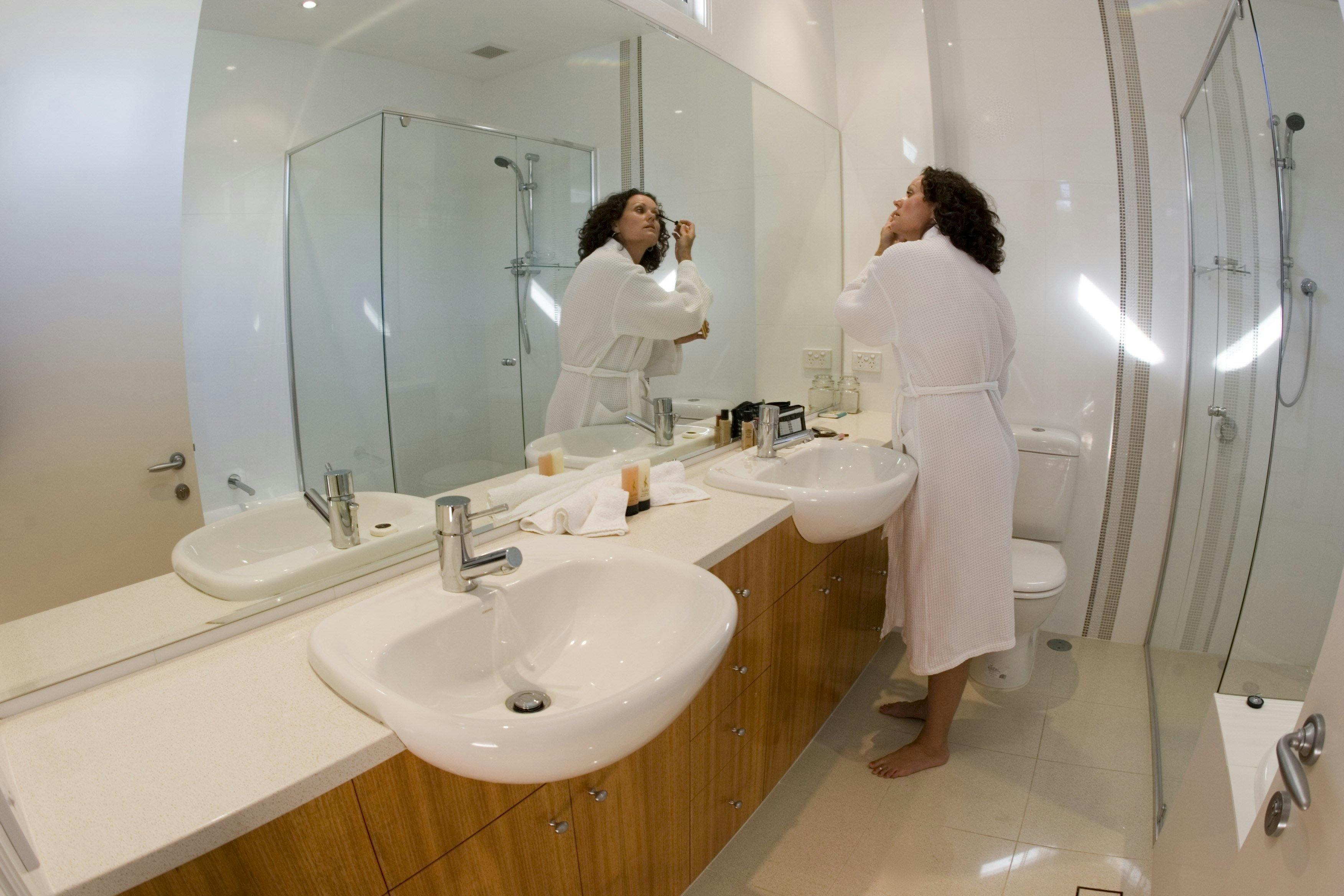 Azure main bathroom.