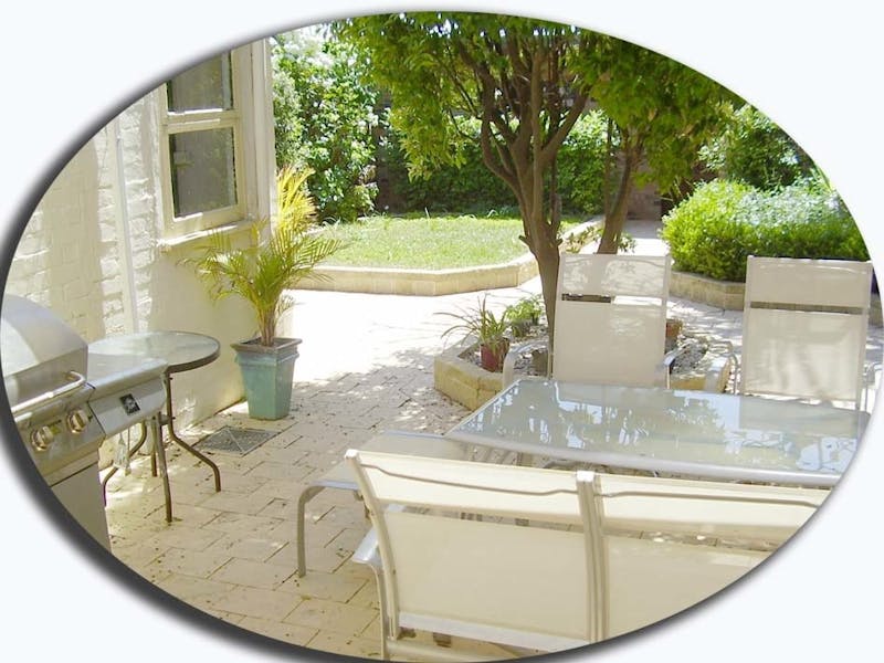 Courtyard garden