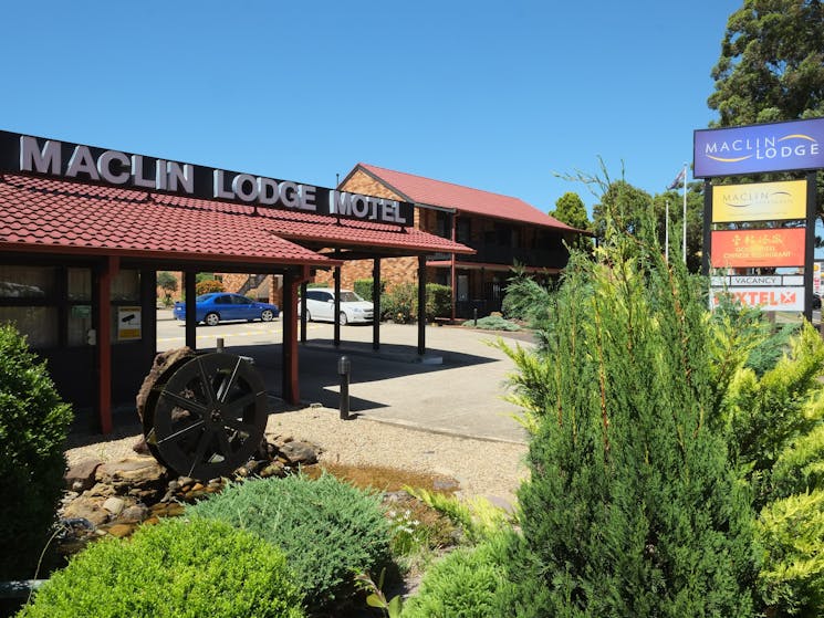 Maclin Lodge Motel