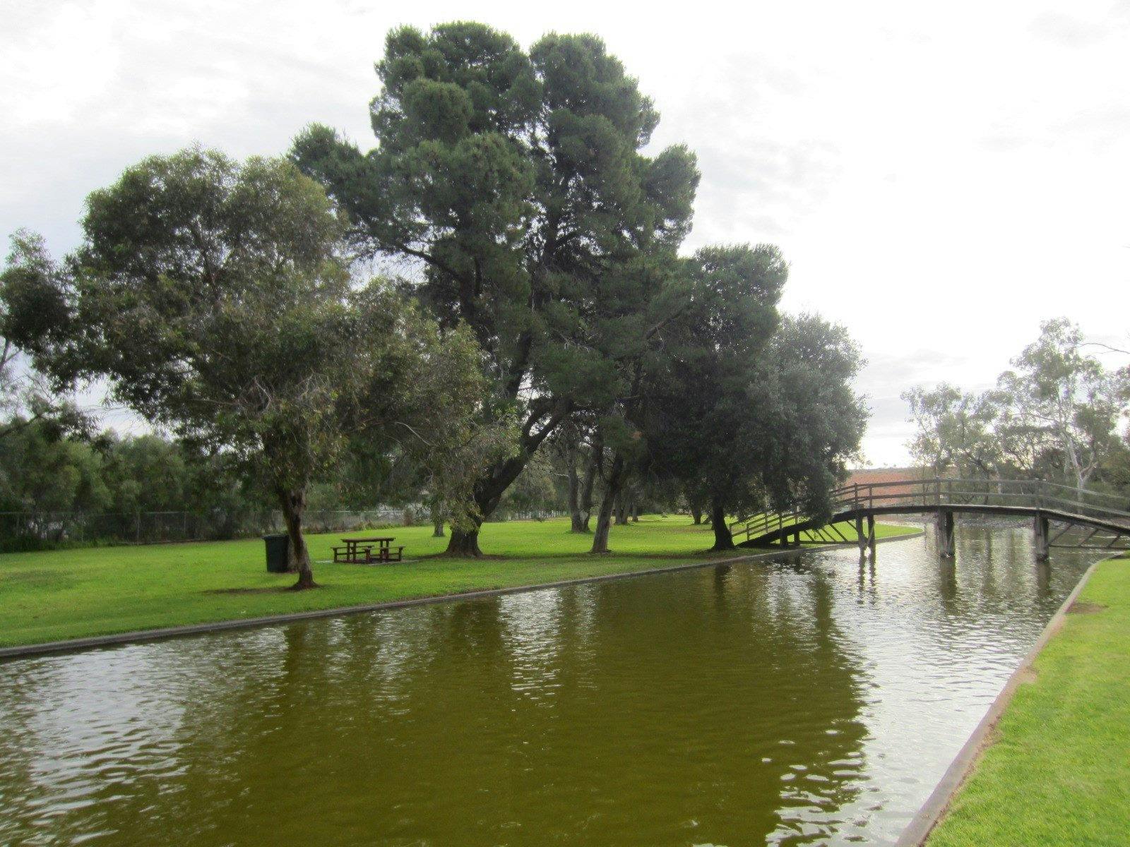 Twin Lakes