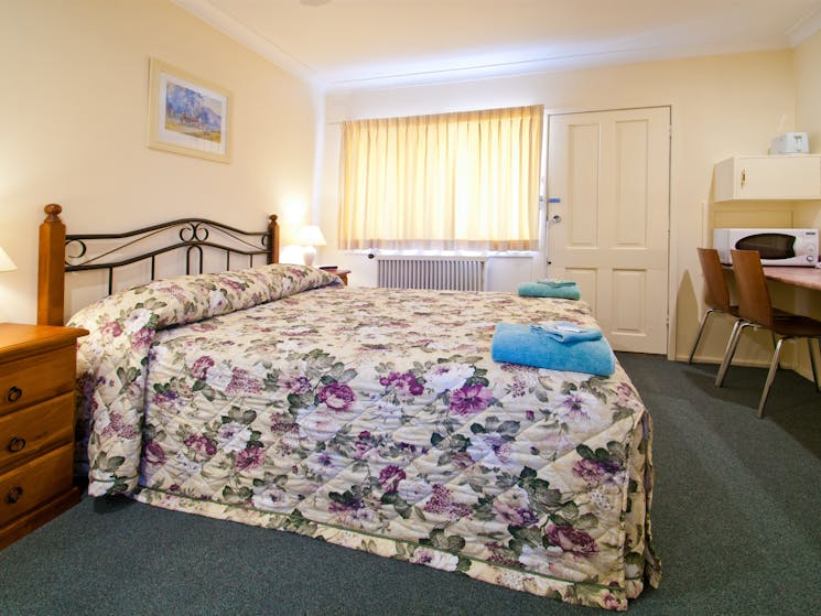 Clean motel rooms Goulburn NSW