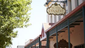 Pinsent Hotel