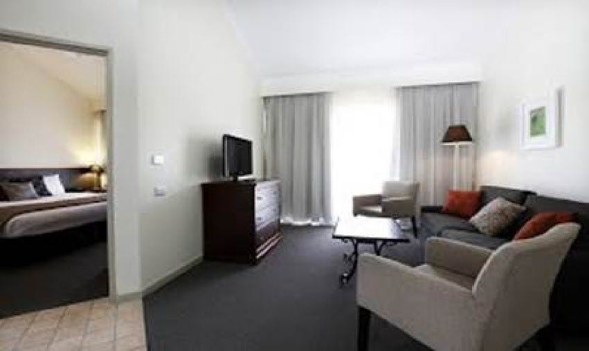 Deluxe Suite