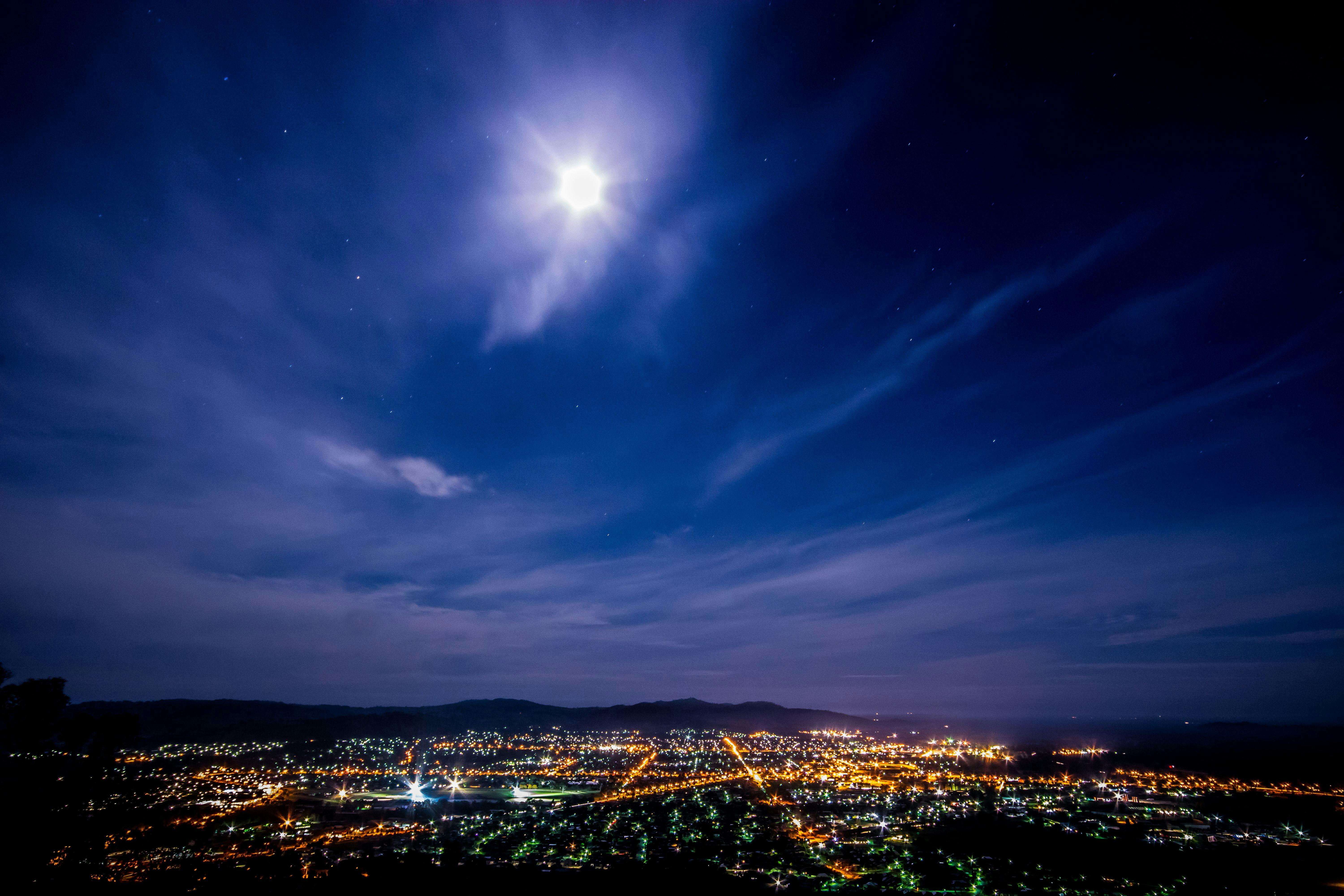 View of Wodonga at night from Huon Hill