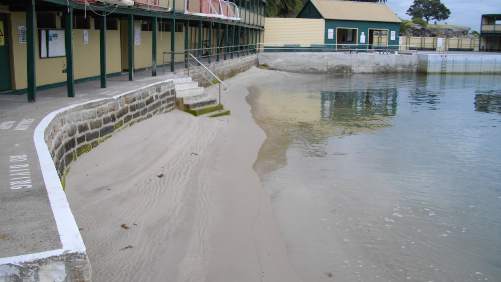 Dawn Fraser Baths